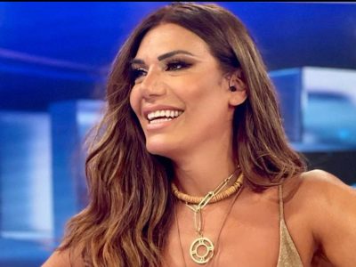 Flor de la V mostró el increíble talento que comparte con su hija, Isabella