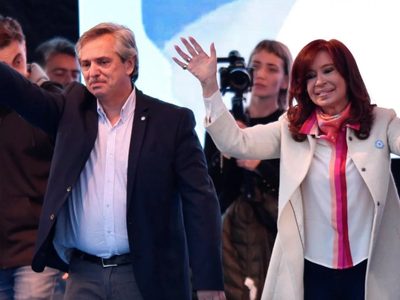 "Ejemplo de carácter, lucha y compromiso": Alberto y Cristina homenajearon a las Madres de Plaza de