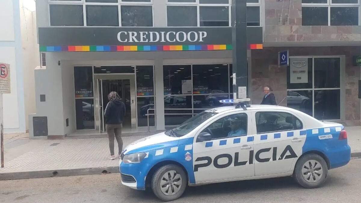 La Policía garantizará la seguridad en las entidades bancarias. Fuente: (Policía de Neuquén).