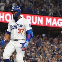 Ohtani y Hernández guían a Dodgers a la victoria 10-5 sobre Rojos, al iniciar serie de comodines