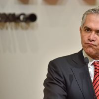 Mancera plantea regulación de uso de drones en el espacio aéreo de la capital