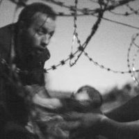Fotógrafo australiano obtiene el premio World Press Photo 2015 por imagen de migrantes