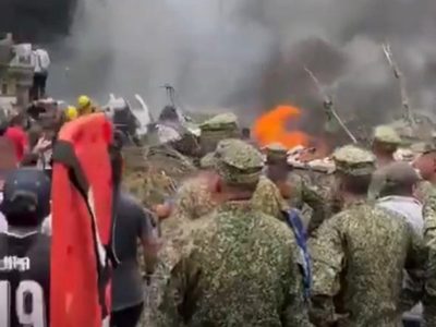 Se estrella avión militar en el suroeste de Colombia con 114 personas a bordo (Video)
