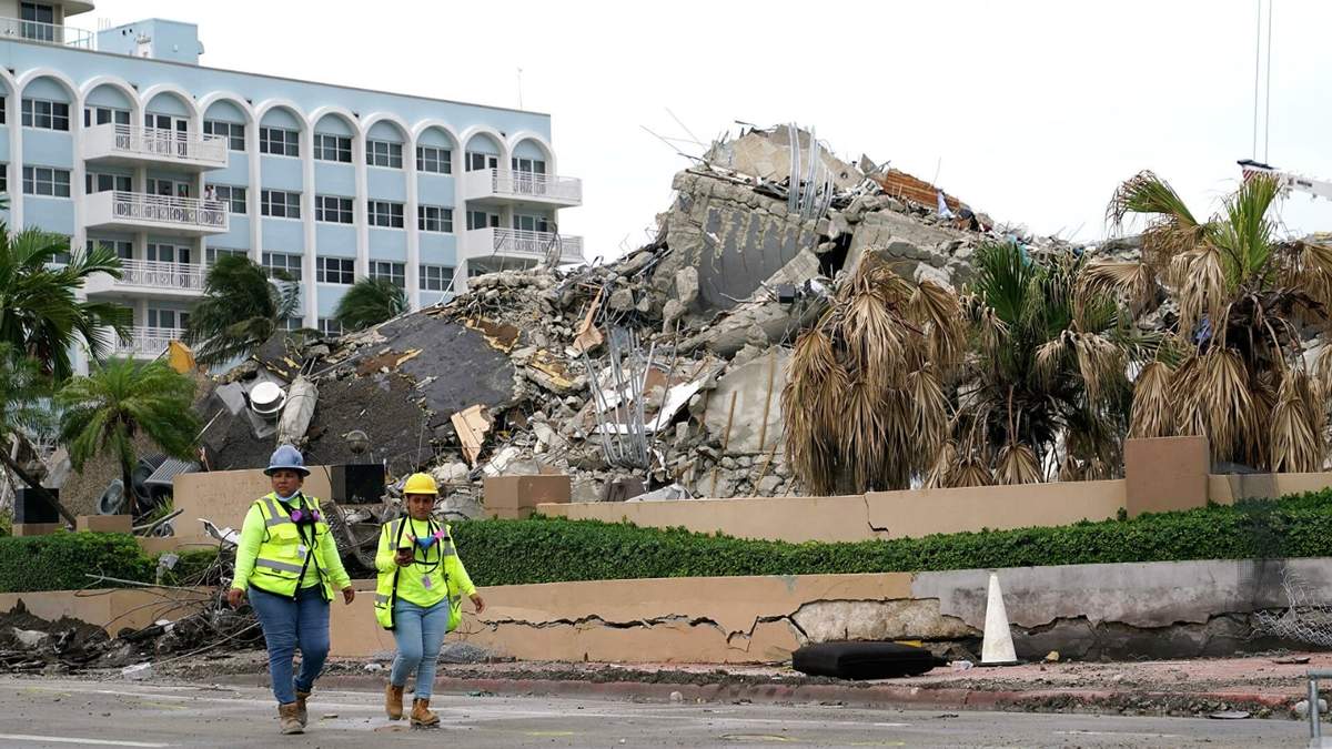 Parte del edificio derrumbado. Fuente: (Twitter)
