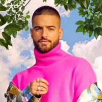 Como nunca lo viste: Maluma fue capturado en un insólito ritual y espera grandes repercusiones