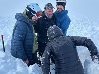 Rescate de una pareja que quedó atrapada tras una avalancha en Ushuaia