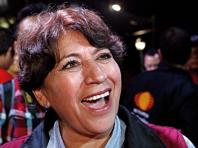 Las dudas que genera la maestra Delfina