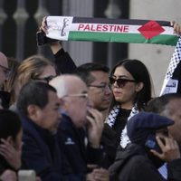 El Papa Francisco se reúne con familiares de rehenes israelíes