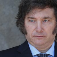 Tras quitar los fondos a la educación pública, Javier Milei anunció ayudas para la clase media