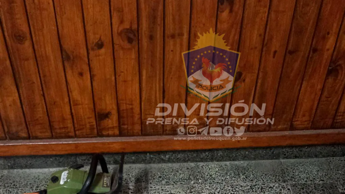 Allanamiento en San Martin de los Andes. Fuente: (Prensa Policia)