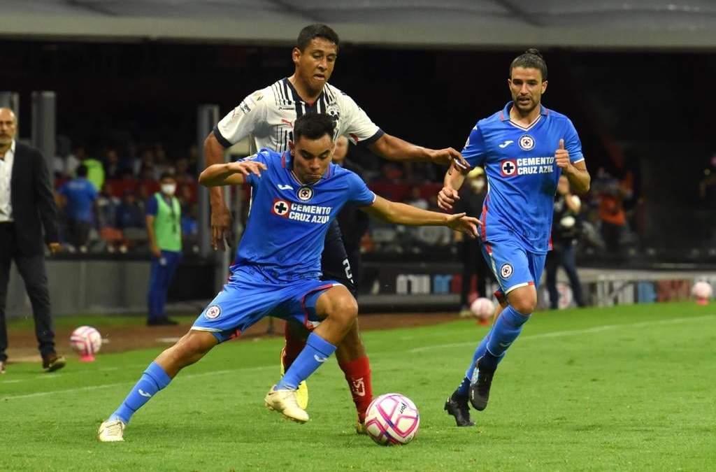 Duelo entre Cruz Azul y Rayados