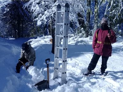 Suministrar agua en invierno en Villa Pehuenia y Moquehue: tarea titánica