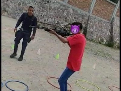 Policías de la Purísima prestaron armas a más estudiantes de secundaria, denuncian en Guanajuato