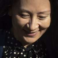 Liberan a la directora financiera de Huawei tras acuerdo con EU