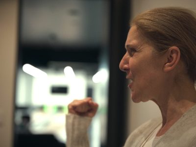 Céline Dion comparte en su nuevo documental estas impactantes imágenes de su enfermedad (Video)