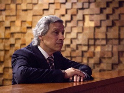 Secretario de Bienestar acusa a Claudio X. González de patrocinar mensajes contra "Sembrando vida"
