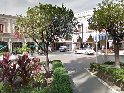 Asesinan a mujer en el portal Medellín, a unos metros del Palacio de Gobierno de Colima