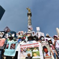 Madres marchan en la CDMX por sus hijos desaparecidos