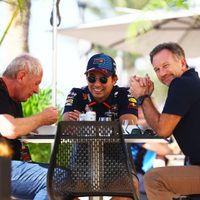 Importante respaldo: Helmut Marko y Christian Horner defendieron a Checo Pérez