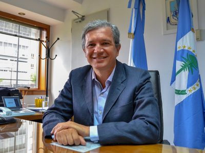 Monzani: “El gran desafío es seducir a los vecinos para que se vuelvan a subir al colectivo”