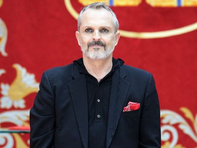 Miguel Bosé debe dar la cara en un nuevo juicio con su expareja: el futuro de sus hijos en juego