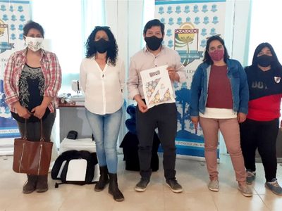 Villa Pehuenia: realizaron entrega de equipamiento a cooperativa de trabajo