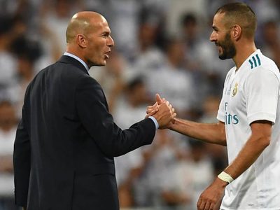 Zidane habló sobre la disputa entre Messi y Benzema por ser el máximo goleador de La Liga