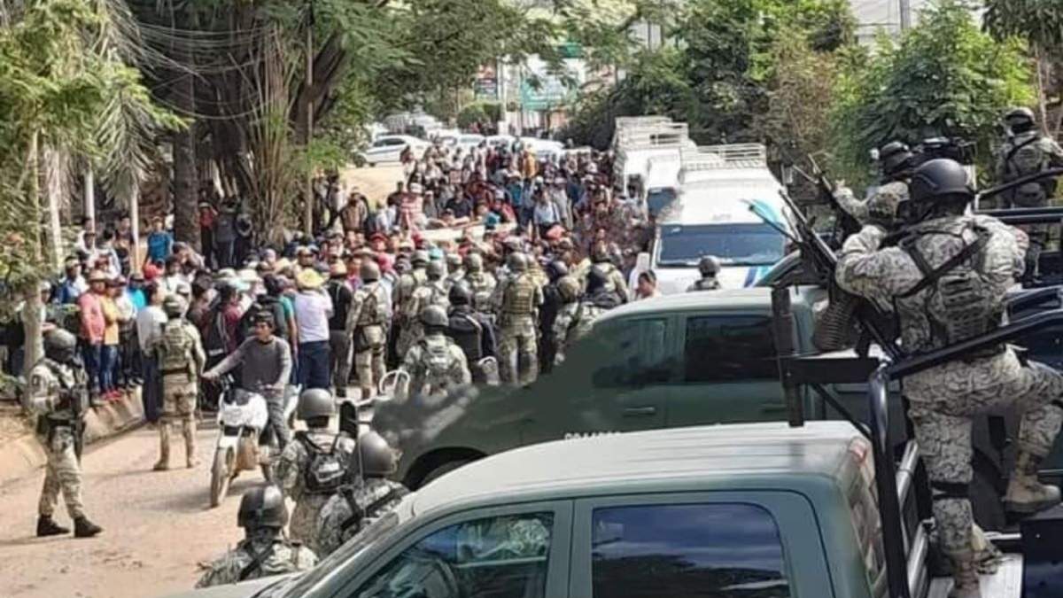 Pobladores de Chiapas denuncian que el CNJG los obliga a pedir la salida del Ejército de la entidad