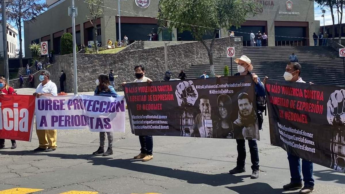 Periodistas exigen investigar agresiones contra el gremio en el estado de México