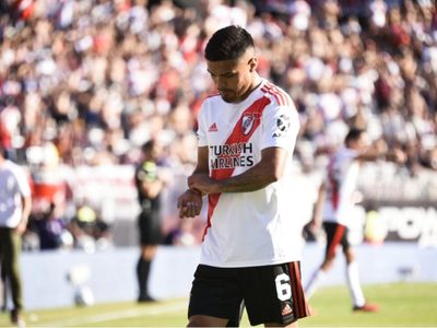 ¿Podrá regresar a su país? El difícil momento de Paulo Díaz por el coronavirus