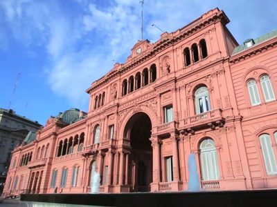Alarma en la Casa Rosada: evacuaron oficinas de Santiago Caputo por un principio de incendio