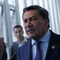Con el Plan B, “la moneda está en el aire”, dice Óscar Cantón Zetina