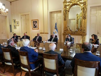 Alberto Fernández recibió a UIA para continuar con el desarrollo industrial y productivista