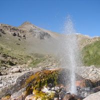 Aguas y paisajes únicos: por qué visitar Los Tachos, en el corazón del Domuyo este verano