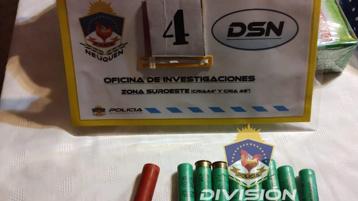 Elementos secuestrados por la policía de la Comisaria 44. Fuente (Policía de Neuquén).