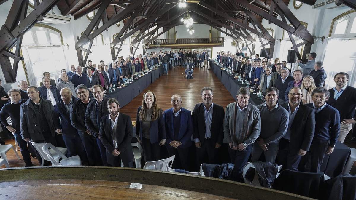 Intendentes bonaerenses de Juntos por el Cambio. Foto: (Twitter)