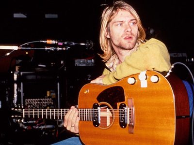 A subasta, la guitarra de Kurt Cobain utilizada en el 'MTV Unplugged” de Nirvana