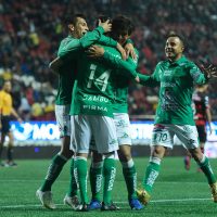 León da golpe de autoridad y vence 3-1 a Xolos en Tijuana