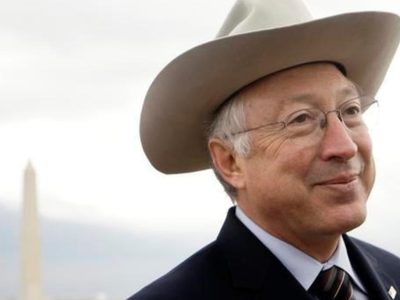 Senado de EU confirma a Ken Salazar como embajador del gobierno de Biden en México