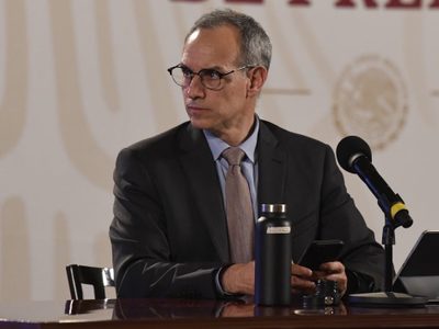 Juez rechaza compensación para niña con cáncer por declaraciones de López-Gatell