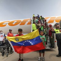 Llega a Venezuela un avión con 311 repatriados de EU, proveniente de México