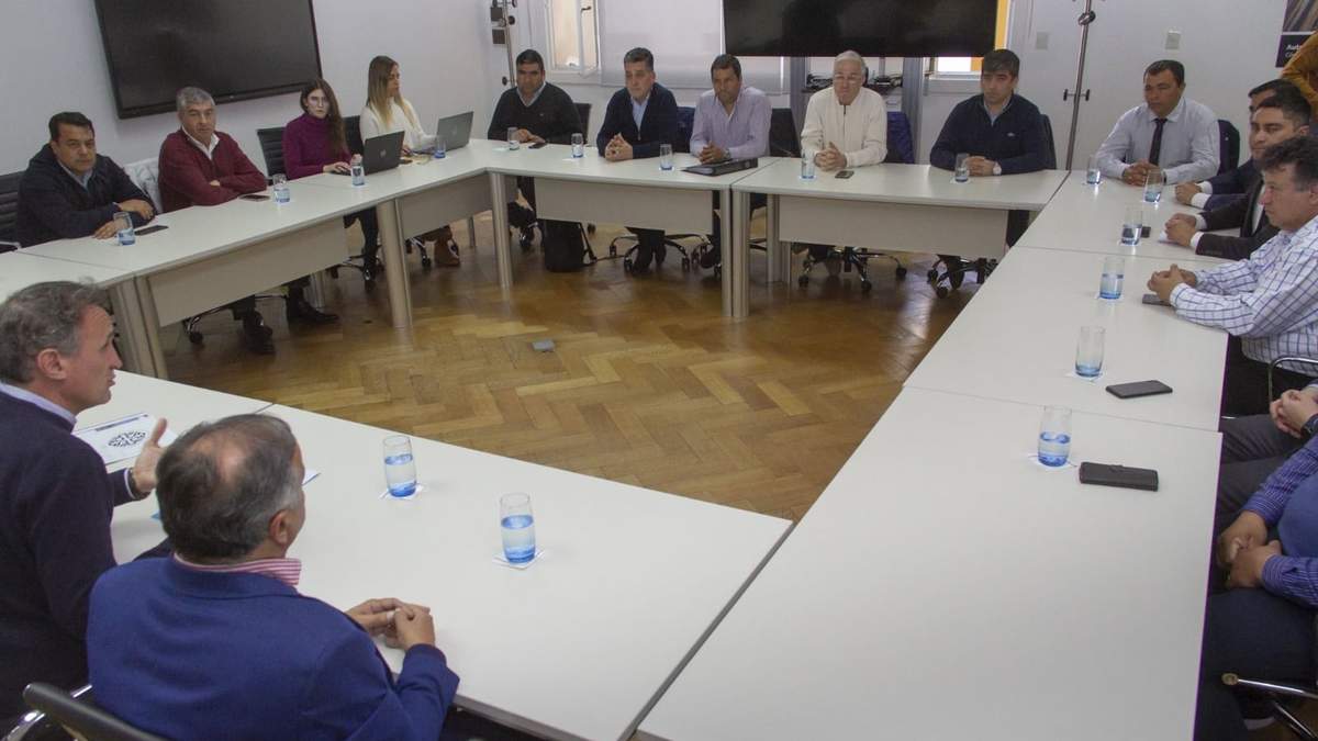 Firma de convenios para la construcción de CDI. Fuente: (Twitter)
