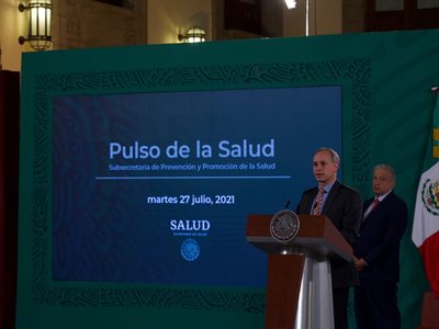 AMLO y López-Gatell ven interés comercial de farmacéuticas en sugerencia de vacuna extra y a niños