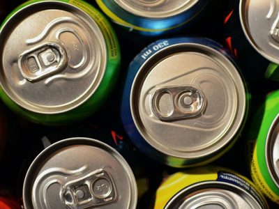 Con latas de gaseosa que ibas a tirar, creá este proyecto que es un 10 para mantener ordenado tu escritorio