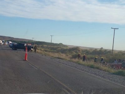Choque frontal entre un auto y una camioneta en la Ruta 17, a la altura de Añelo