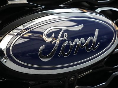Ford recortará empleos por transición a vehículos eléctricos y dificultades económicas
