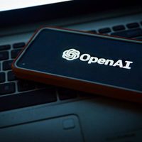 OpenAI desarrolla un nuevo buscador impulsado por IA y Bing para competir con Google