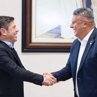 Polémica en La Plata: Chiqui Tapia toma el Estadio Único con apoyo de Kicillof y disuelve la Fundación provincial