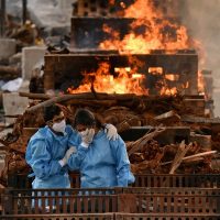Se quedaron cortos: las muertes por coronavirus en el mundo son más del doble de lo que se creía