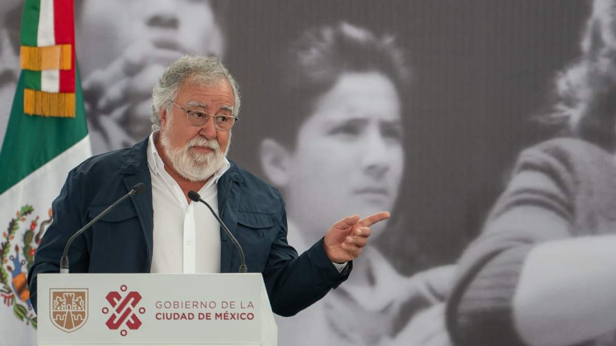 El subsecretario de Derechos Humanos, Población y Migración, Alejandro Encinas